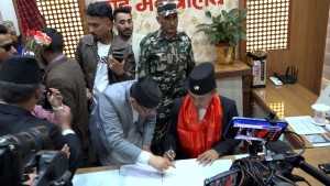 गृह मन्त्रालयको सेवा एकद्वार प्रणालीमार्फत् प्रदान गर्ने गृहमन्त्री गुरुङको निर्णय