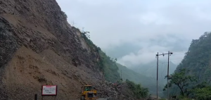 नारायणगढ-मुग्लिन र पृथ्वी राजमार्गमा अत्यावश्यक नभई यात्रा नगर्न प्रशासनको आग्रह