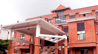 मालपोतका शाखा अधिकृतले कमाए साढे ४ करोड अकुत सम्पत्ति