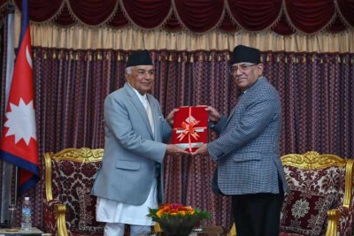 प्रधानमन्त्रीले राष्ट्रपतिसमक्ष पेश गरे राष्ट्रिय सुरक्षा परिषद्को वार्षिक प्रतिवेदन