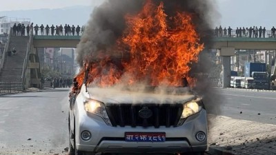 अपडेट : इपीएस कार्यालयअगाडि भएको प्रदर्शनमा प्रहरीको गोली लागेर २ जनाको मृत्यु