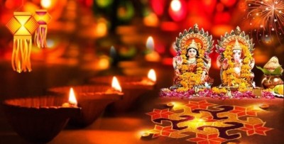 आज तिहारको तेस्रो दिन बिहान कुकुर र साँझ लक्ष्मीको पूजा आराधना गरिँदै