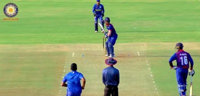 त्रिकोणात्मक टी-ट्वेन्टी सिरिजमा नेपाल ८ विकेटले विजयी