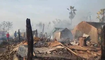 मोरङमा भिषण आगलागी, २० भन्दा बढी घर जलेर नष्ट