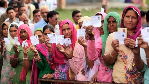 भारतमा लोकसभा चुनावअन्तर्गत दोस्रो चरणको मतदान सुरु