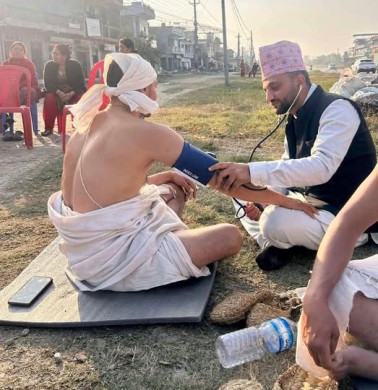 आफ्नो पक्षमा मत पार्न पृथक प्रचार शैली अपनाउँदै प्रत्याशी