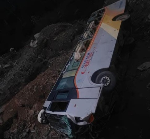 चितवनमा बस दुर्घटना हुँदा २२ जना घाइते