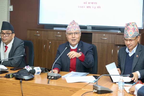 बजेट अर्धवार्षिक समीक्षाः प्रदेशको खर्च १४ प्रतिशतमा खुम्चियो