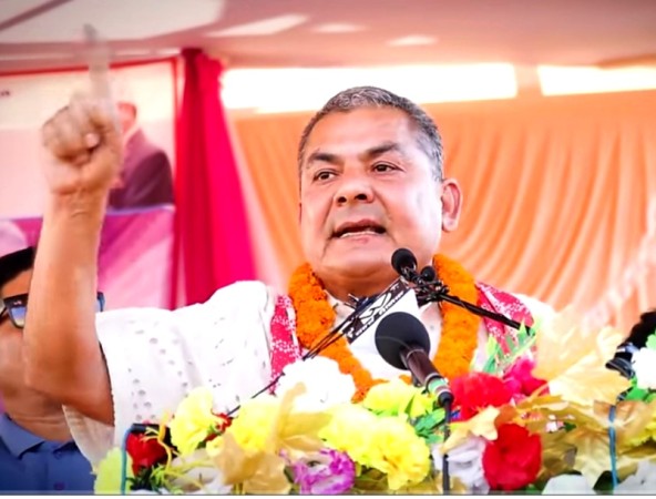 दुर्गा प्रसाईंले भारतको आसाम प्रहरीसमक्ष आत्मसमर्पण गरेको दाबी