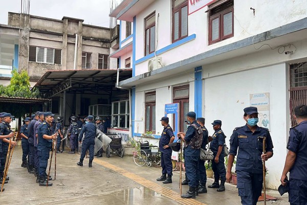 कैलाली कारागार झडप : तेस्रो दिनमा बल्ल कैदीबन्दीले दिए प्रशासनलाई प्रवेश अनुमति