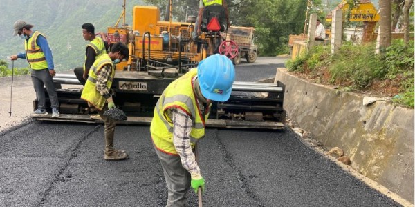 मुग्लिन–मलेखु सडक : कालोपत्र तीव्र