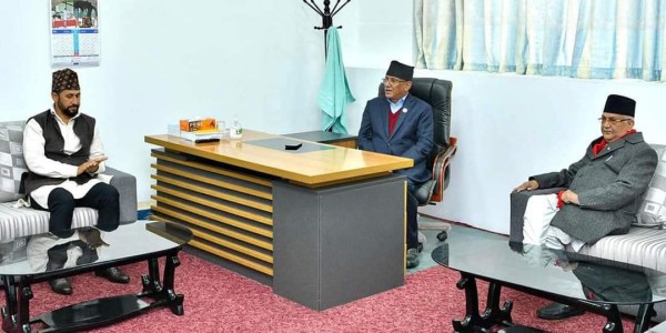 राजनीतिमा नयाँ ट्वीस्ट : एमाले, जसपा र स्वतन्त्र पार्टीसहितको नयाँ गठबन्धन बन्ने, कांग्रेस आउट !