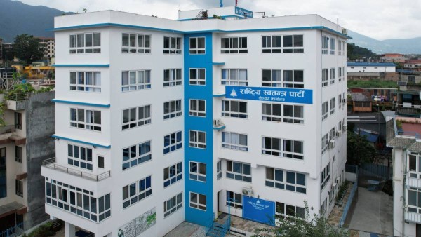 रास्वपामा रवि लामिछानेको पक्षमा ३२ लाख हस्ताक्षर संकलन !