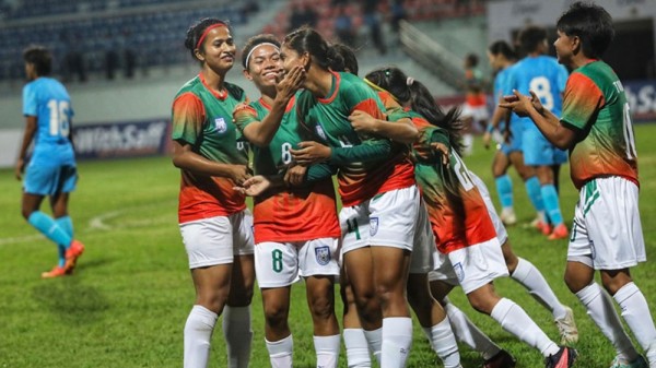 साफ महिला च्याम्पियनसिप  : भारतलाई हराउँदै बंगलादेश समूहविजेताका रुपमा सेमिफाइनल प्रवेश