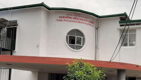 समयमै ठेक्का सम्पन्न नगरेपछि चितवनको लोहनी एण्ड ब्रदर्स कम्पनी पनि कालोसूचीमा