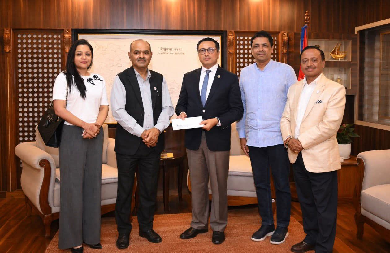 बीएलसी ग्लोबल होल्डिङ्सद्वारा बाढी प्रभावितका लागि ३ करोड ३६ लाख हस्तान्तरण