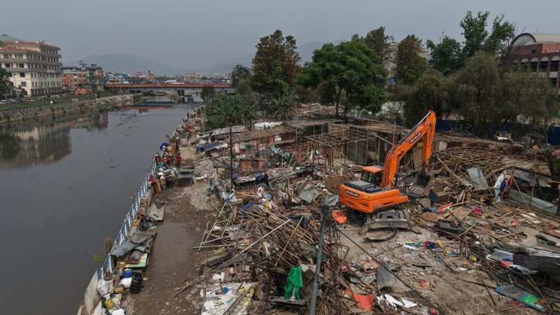थापाथली, शान्तिनगर र गैरीगाउँका बस्ती विनाअवरोध खाली गराइयो