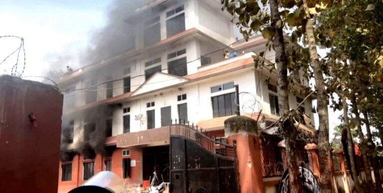 झडपले दिनभर तनावग्रस्त बाँकेको जयन्दु बाल सुधार गृह,  ३ प्रहरी र ४९ बालबन्दी घाइते