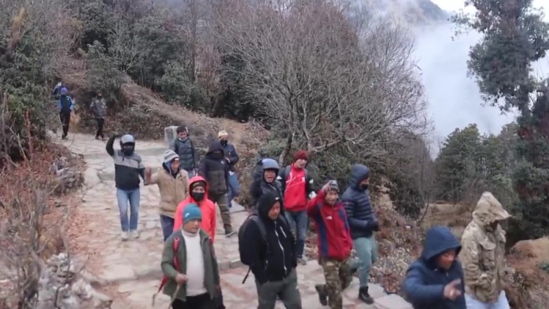 ताप्लेजुङमा नो केबलकार समूह र प्रहरीबीच झडप, १३ जना घाइते, ७ राउन्ड अश्रुग्यास प्रहार