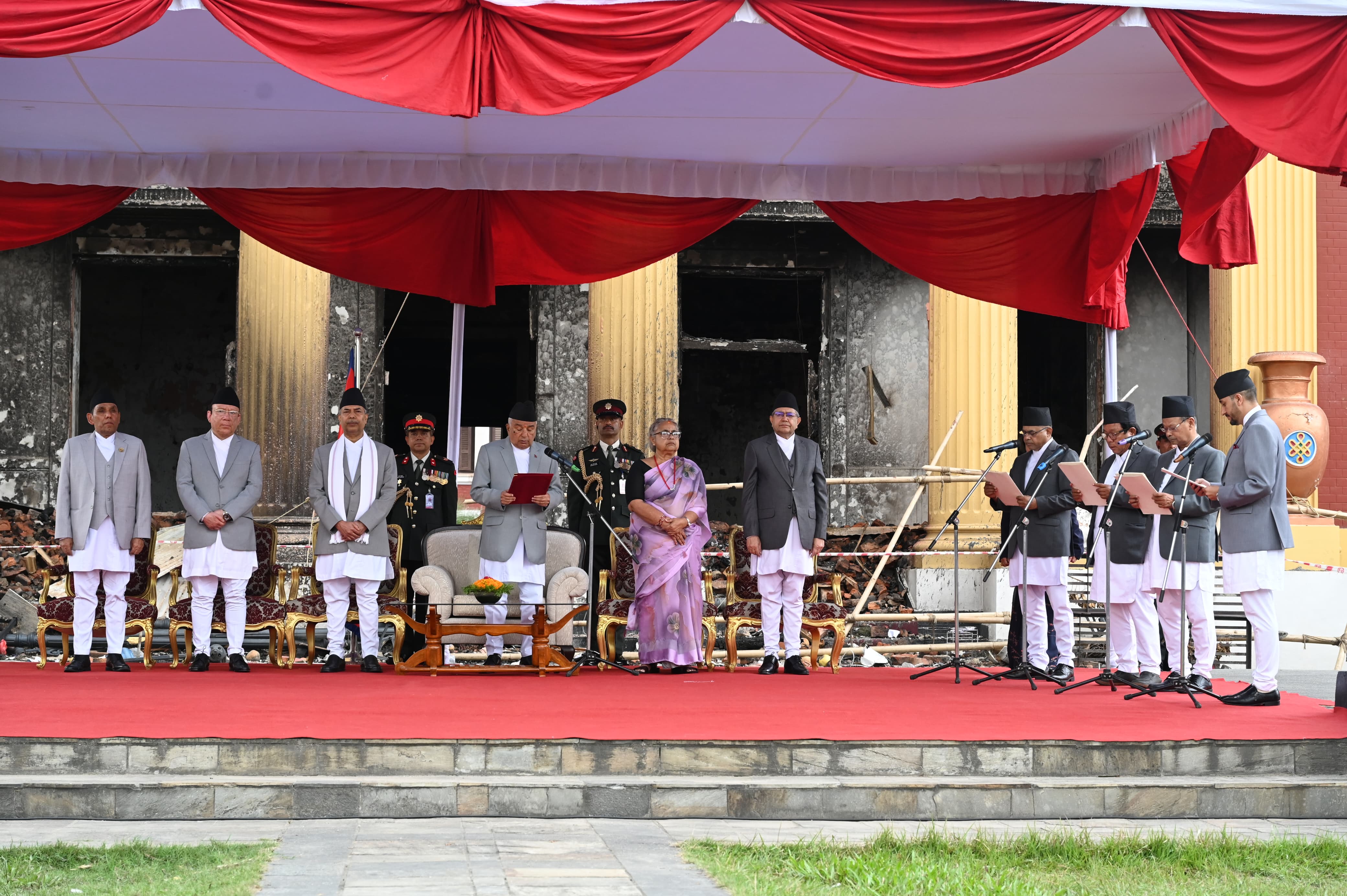 नवनियुक्त चार मन्त्रीले लिए सपथ