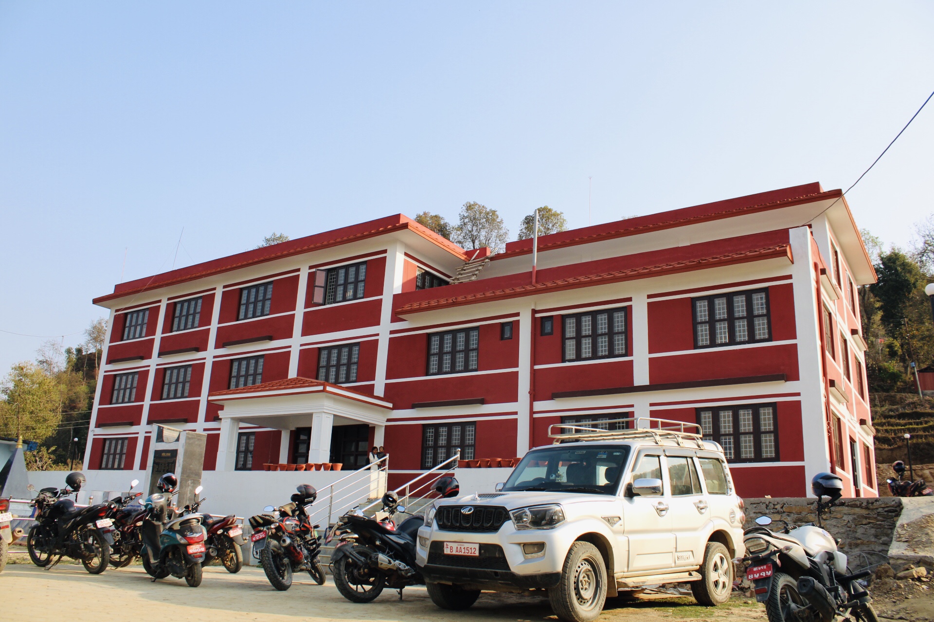गाेरखाका ५ पालिकाको निर्णय : सार्वजनिक पद धारण गरेकाले आफ्ना सन्तानलालाई सामुदायिक विद्यालयमा पढाउनुपर्ने