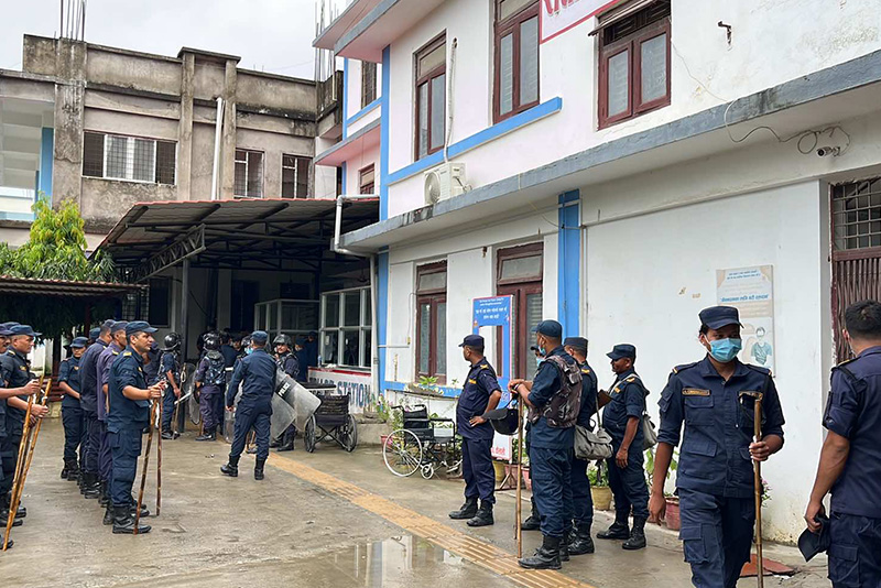 कैलाली कारागारमा कैदीबन्दीबीच कुटाकुट,  एक जनाको मृत्यु,  ४८ जना घाइते