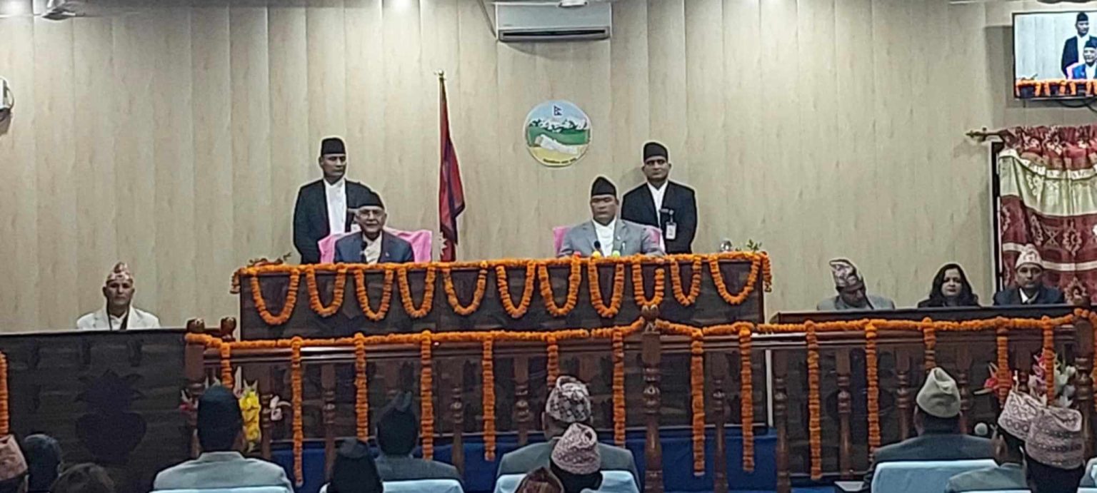 पूर्वराजालाई ओलीको प्रश्न- देश बचाउने भन्नुहुन्छ, देश के भएको छ र?