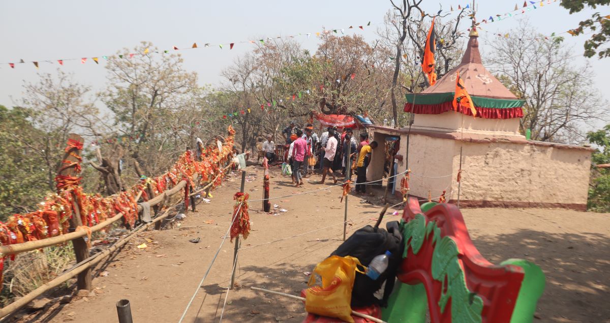 २ लाख भक्तजनले गरे सोमेश्वर कालिका दर्शन